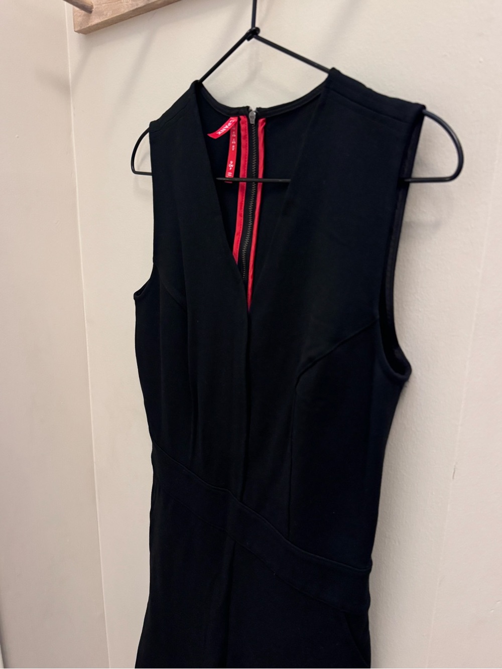 SPANX Perfect Sleeveless Jumpsuit in Black - Picture 7 of 12